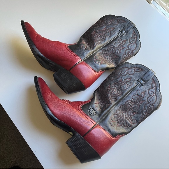 Ariat Heritage Rtoe Leather Western Red Black Cowboy Boots Rodeo Cowgirl 7 - Picture 2 of 11